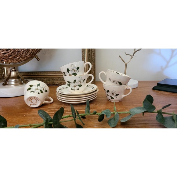 Vintage LeCot White Dogwood Flower footed cups (6) and saucers (5) - Picture 1 of 4